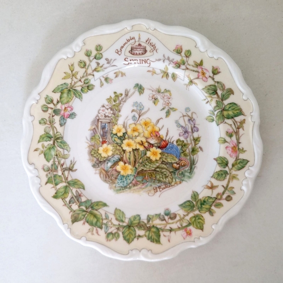 Royal Doulton Other - Royal Doulton England vintage Brambly Hedge Spring 8" collectible plate